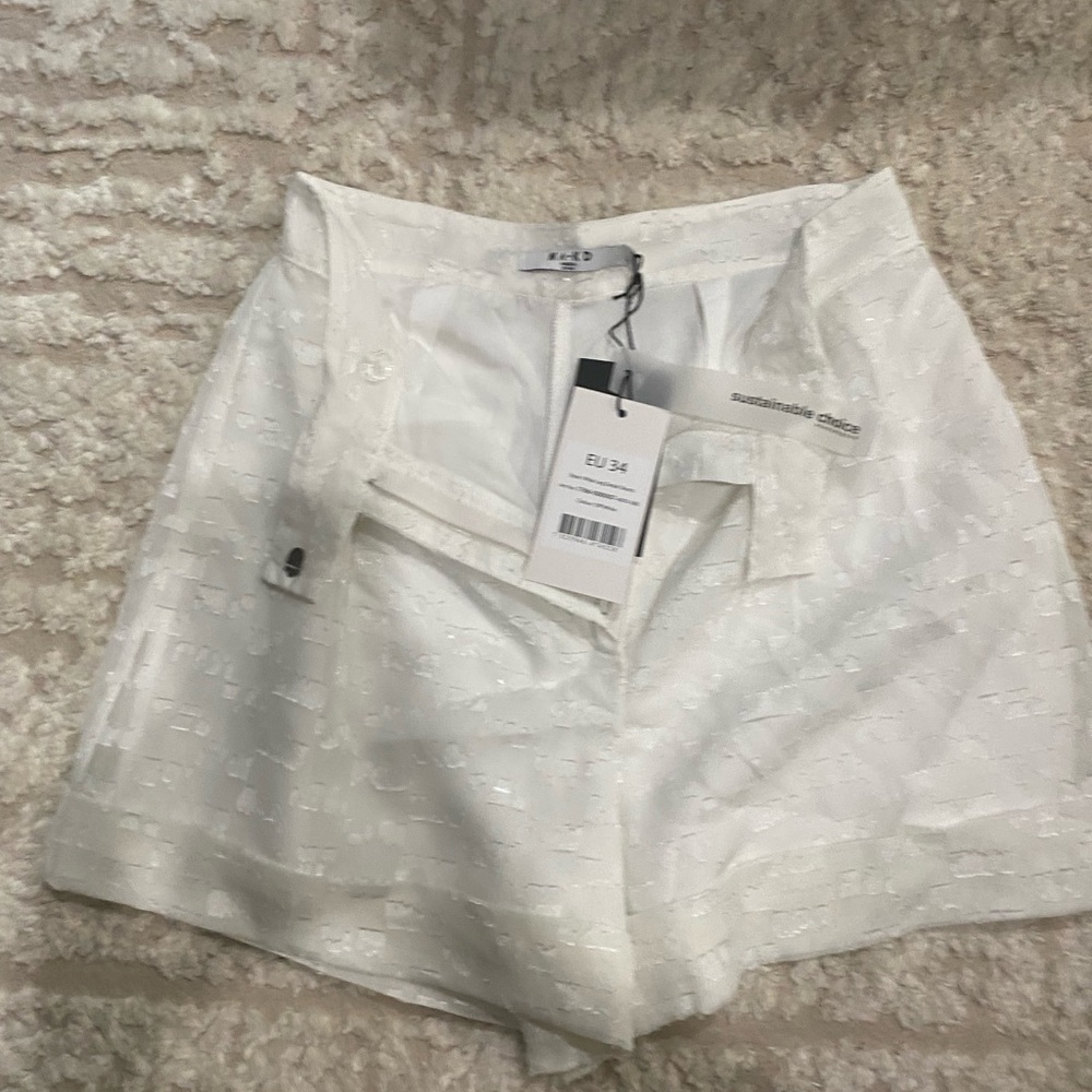 NA•KD White High Waist Women's Shorts